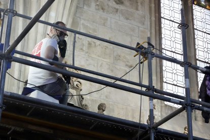 El ministro de Industria y Turismo, Jordi Hereu, visita el Parador de León.