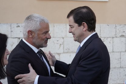 El presidente de la Junta de Castilla y León, Alfonso Fernández Mañueco, participa en los actos conmemorativos del Día de Recuerdo y Homenaje a las Víctimas del Terrorismo de Castilla y León.