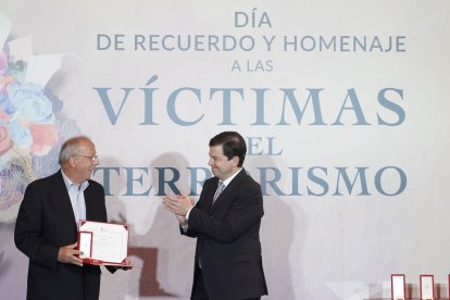 El presidente de la Junta de Castilla y León, Alfonso Fernández Mañueco, participa en los actos conmemorativos del Día de Recuerdo y Homenaje a las Víctimas del Terrorismo de Castilla y León.