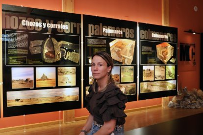 El Museo del Cerrato de Baltanás (Palencia) celebra su efeméride con un viaje por la historia, la cultura y los sueños de toda una comarca, en la imagen la directora del museo, Luisa González