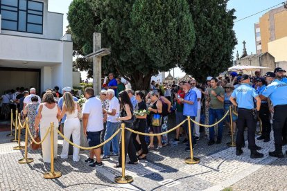 Colas para despedir a Diogo Jota y André Silva en Gondomar