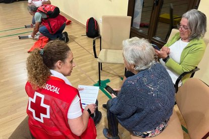 Cruz Roja presta ayuda en la sala multiusos