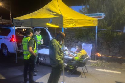 Dispositivo de la Guardia Civil por el incendio de Monbeltrán.