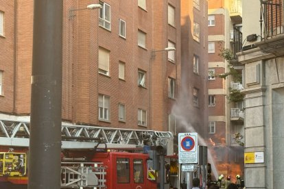 Explosión de gas en la calle Regimiento de Toledo de Zamora.