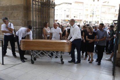 La Bañeza despide a Abel Ramos, voluntario fallecido cuando luchaba contra el fuego