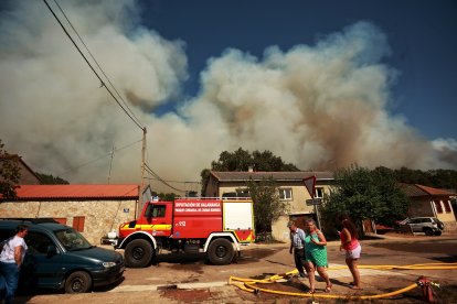 Incendio forestal cercano a la población de El Payo (Salamanca) de nivel 2