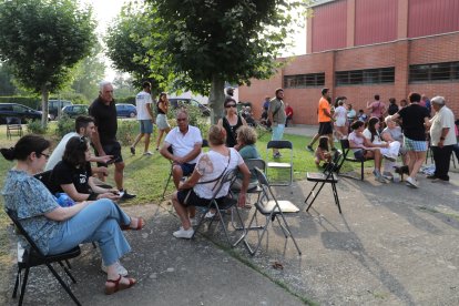Evacuadas tres localidades del norte de Palencia por incendio