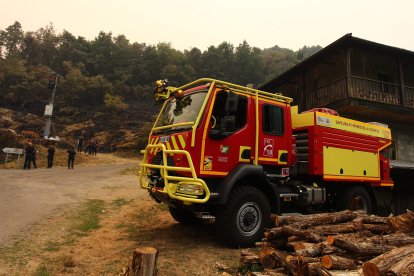 Incendio en el municipio de Oencia (León)