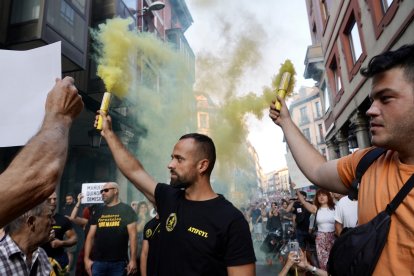 Manifestación en Valladolid bajo el lema 'Nuestra tierra arde. Contra el fuego de la inacción: ¡Prevención y medios ya!'