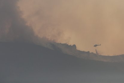 Incendio en Colinas del Campo de Martín Moro Toledano perteneciente al municipio de Igüeña (León)