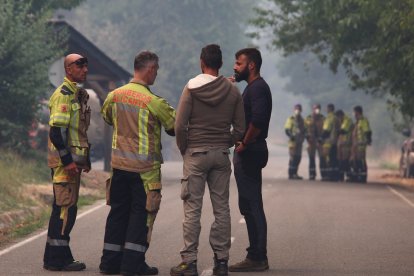 Incendio en Colinas del Campo de Martín Moro Toledano perteneciente al municipio de Igüeña (León)