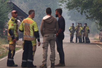 Incendio en Colinas del Campo de Martín Moro Toledano perteneciente al municipio de Igüeña (León)