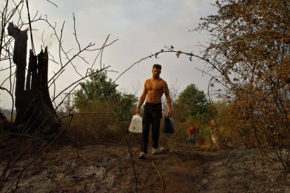 Incendio en Molinaseca (León)