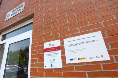 Albergue municipal del Camino de Invierno en la localidad de Puente Domingo Flores (León)