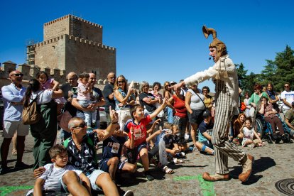 El público se vuelca en la Feria del Teatro en Ciudad Rodrigo.