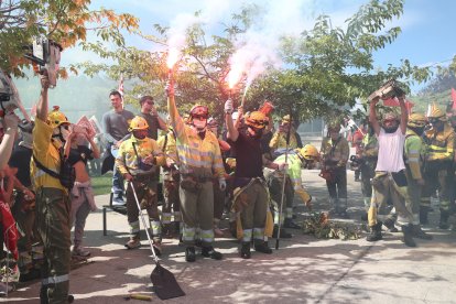 Bomberos forestales se manifiestan en Valladolid.