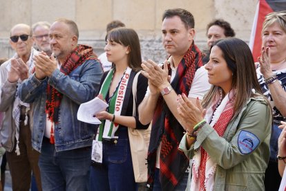 Concentración en favor de Palestina convocada por el PSOE de León.