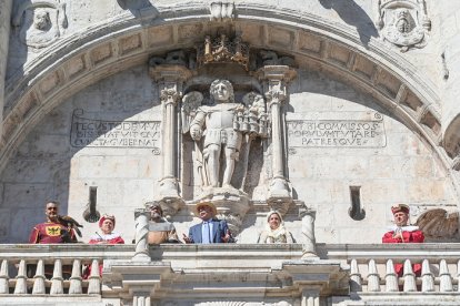 Desfile medieval que recorrió las calles del centro histórico de la ciudad.