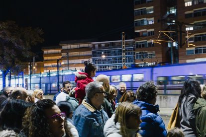 Más de 2.000 personas toman las calles de la capital palentina, en la protesta contra Adif.