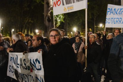 Más de 2.000 personas toman las calles de la capital palentina, en la protesta contra Adif.