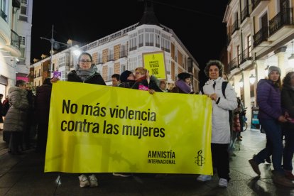 Un momento de las concentraciones en Castilla y León contra la violencia de género.