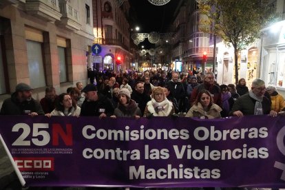 Un momento de las concentraciones en Castilla y León contra la violencia de género.