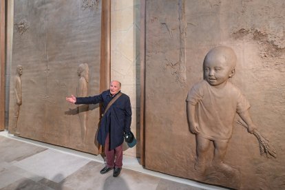Inauguración de las nuevas puertas para la Catedral de Burgos de Antonio López.