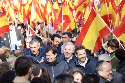 Concentración convocada por el PP para pedir al adelanto de las elecciones generales.