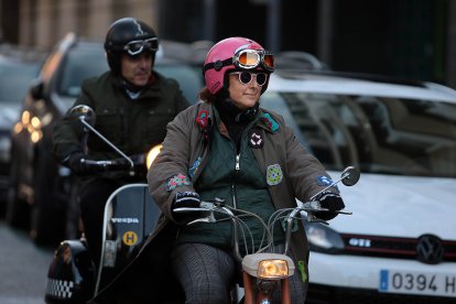 León acoge la habitual Scooter Run del festival Purple Weekeend