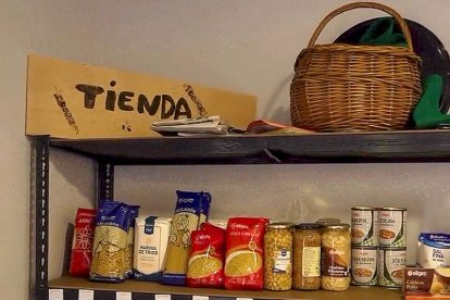 El establecimiento de Lomoviejo incorpora productos esenciales para que los vecinos del municipio puedan realizar sus compras diarias.