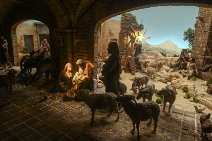 Belén artesano de la parroquia Hermano San Rafael