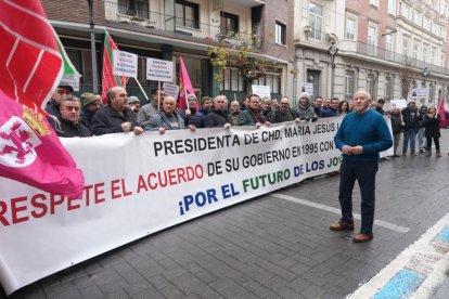 Protestas contra la presidenta de la CHD en Valladolid.