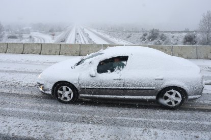 Temporal de nieve en la A-66, entre Guijuelo y Bejar (Salamanca)