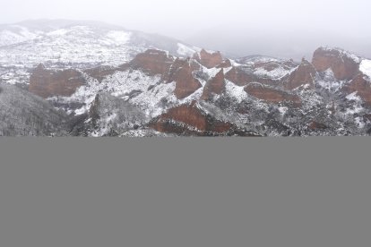 Temporal de nieve en el paraje natural de Las Médulas (León)