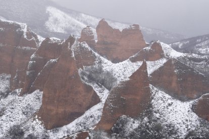 Temporal de nieve en el paraje natural de Las Médulas (León)