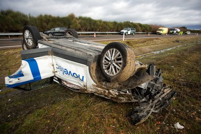 Coche accidentado en la A-62 de Salamanca