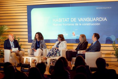 Participantes en el encuentro de Hábitat de Vanguardia