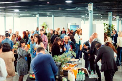 Invitados en la pausa del encuentro 