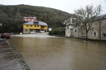 La localidad de Balboa (León), afectada por el temporal de lluvias