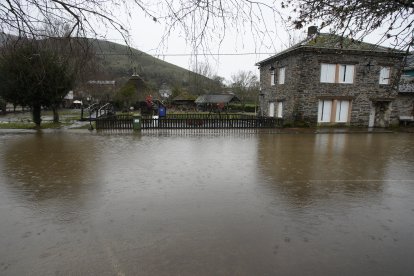 La localidad de Balboa (León), afectada por el temporal de lluvias