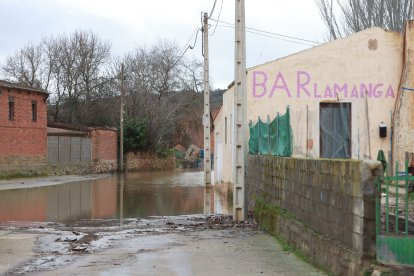 Crecida del Río Orbigo a su paso por Villabrazaro