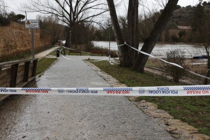 Crecida del rio Duero a su paso por Soria