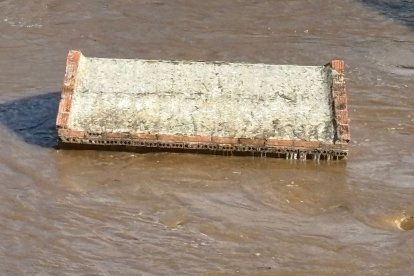 El río Órbigo a su paso por Cebrones del Río en León