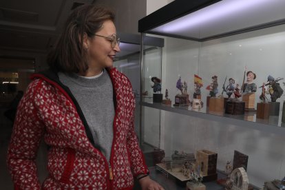 El Ateneo de Palencia acoge una exposición de miniaturas de la Asociación de Miniaturistas Asociados de Palencia