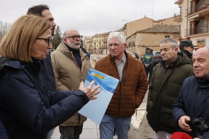 La presidenta de la Confederación Hidrográfica del Duero (CHD), María Jesús Lafuente, visita diferentes lugares afectados por las inundaciones del Duero en Soria.