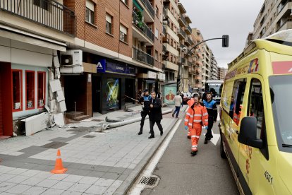 Colisión de un autobús urbano en la Avenida Portugal de Salamanca.