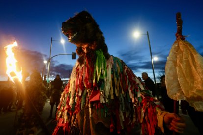 Desfile de los Antruejos Leoneses con representación de distintas zonas de la provincia