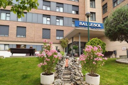 Entrada de Ballesol Parquesol, magnífica accesibilidad en el centro de la ciudad