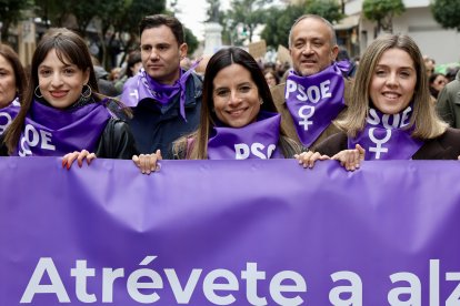 La Comisión 8M organiza una manifestación en León por el Día Internacional de la Mujer.