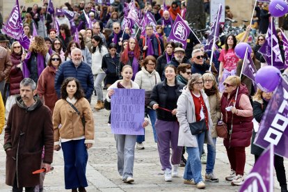 La Comisión 8M organiza una manifestación en León por el Día Internacional de la Mujer.